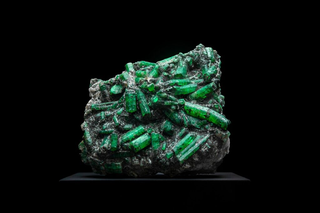 Cluster of green crystals